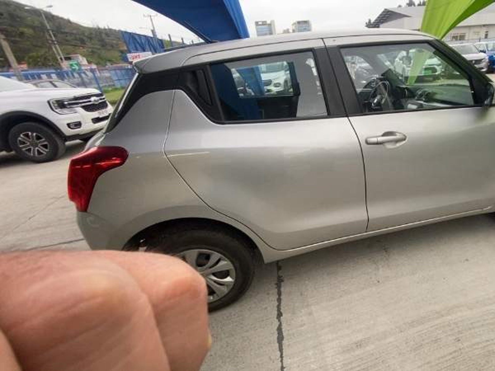 Suzuki Swift 1.2 Gl 4x2 Hb Mt 5p 2023 - Foto 3 de 5