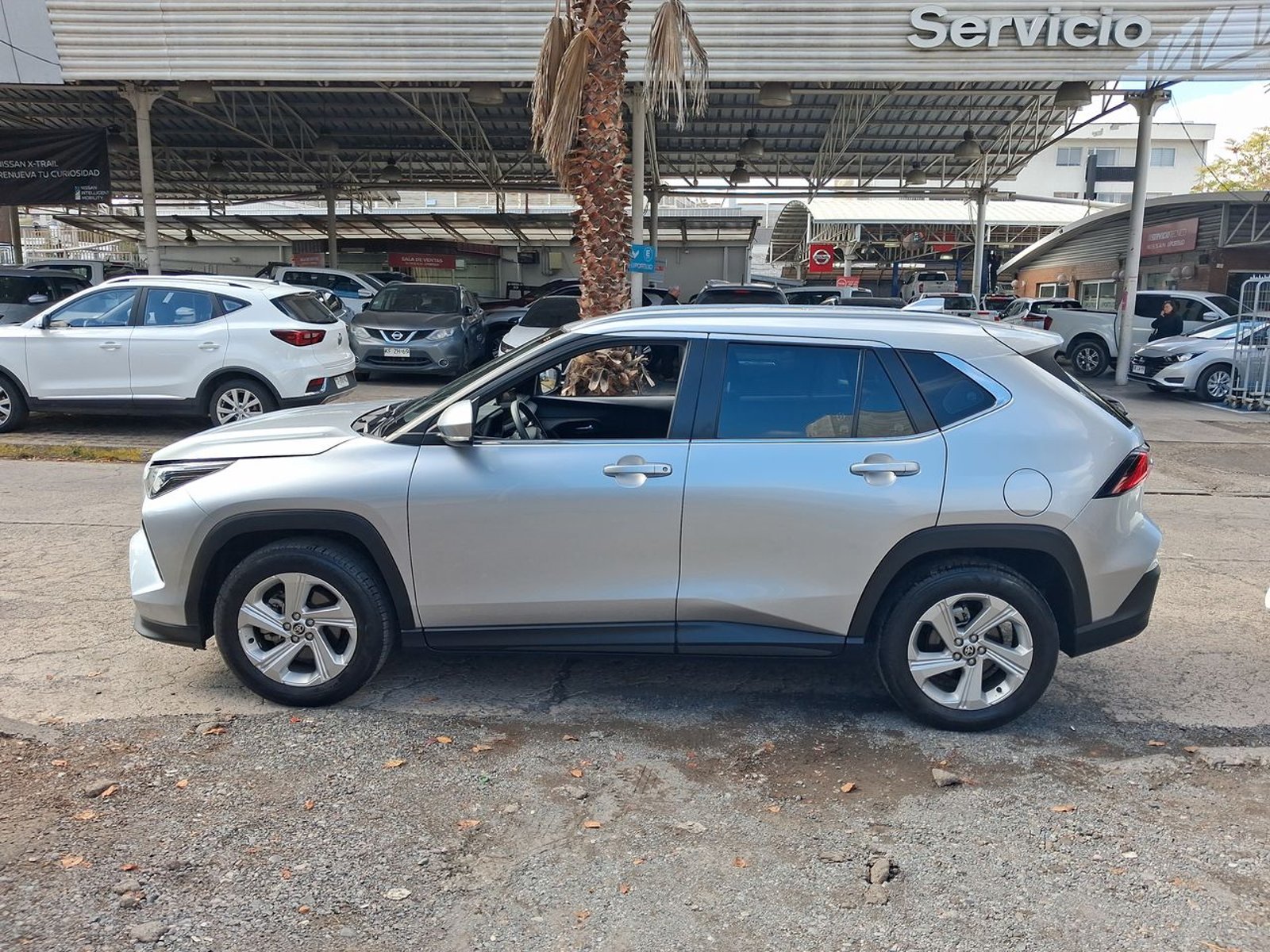 Toyota Yaris Cross 1.5 Xi 4x2 5mt 5p 2024 - Foto 4 de 8