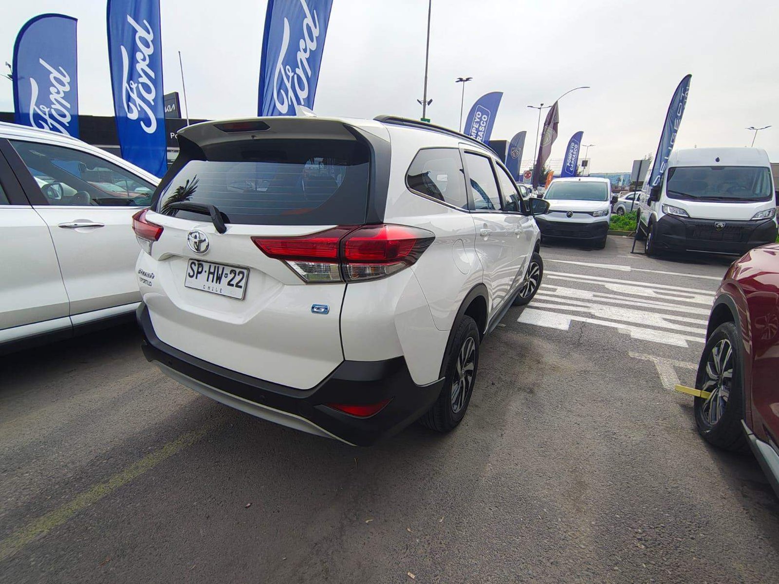 Toyota Rush 1.5 Xei 4x2 Mt 5p 2023 - Foto 4 de 5