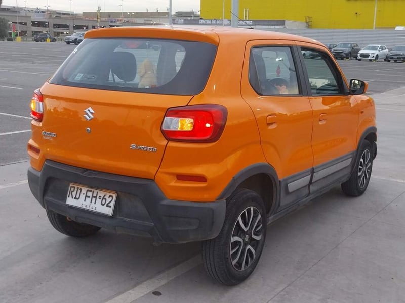 Suzuki Spresso 1.0 Glx Adventure 4x2 Mt 5p 2021 - Imagen 4 de 5