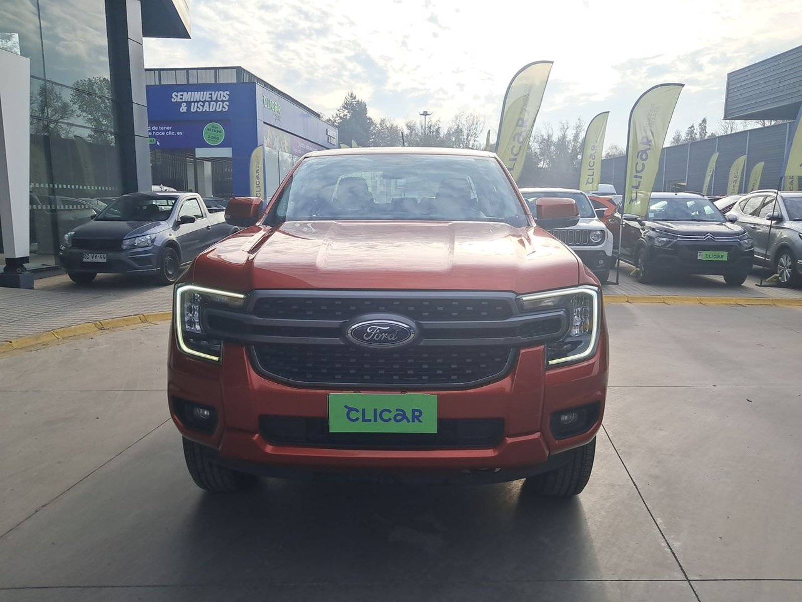 Ford Ranger 2.0 Xls Diesel 4x2 Dob. Cab. Mt 4p 2025 - Foto 2 de 8