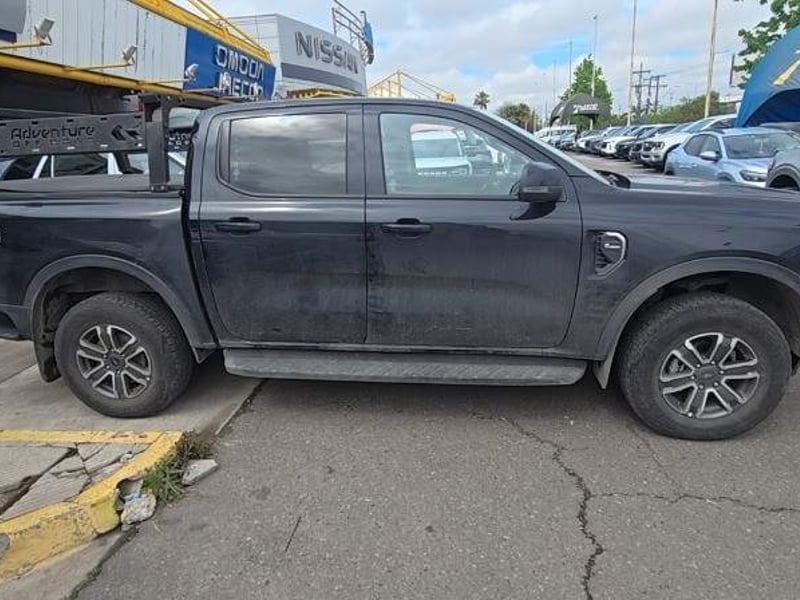 Ford Ranger 2.0 Xlt Diesel 4x4 Dob. Cab. At 4p 2025 - Imagen 3 de 5