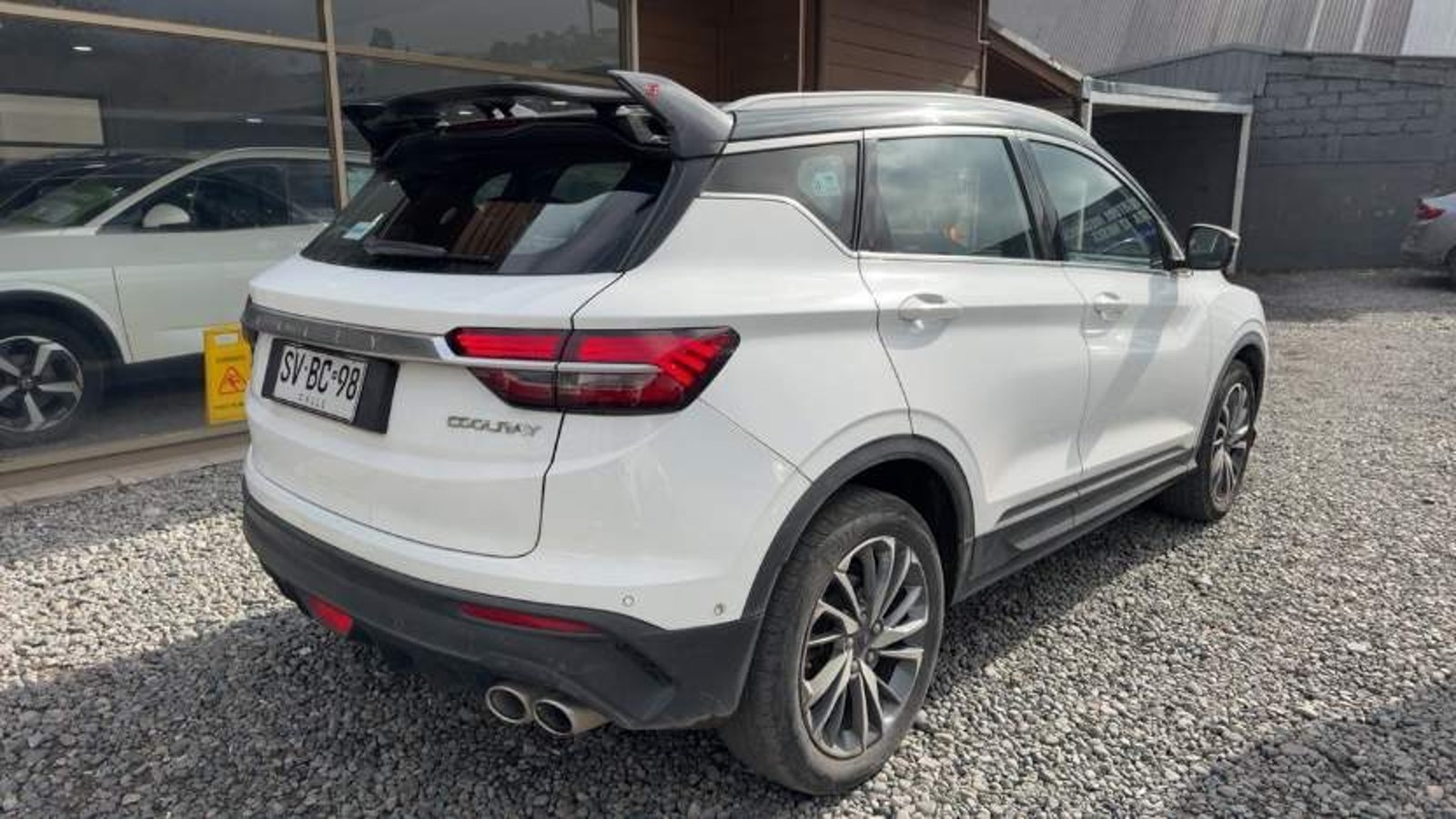 Geely Coolray 1.5 Gf Sport 4x2 At 5p 2023 - Imagen 3 de 4