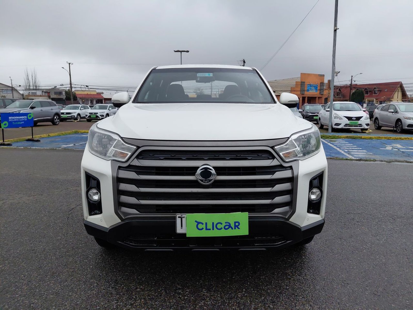 SsangYong Musso 2.2 Grand Lx Td Diesel 2wd Nueva Radio Mt6 4p 2024 - Foto 2 de 8