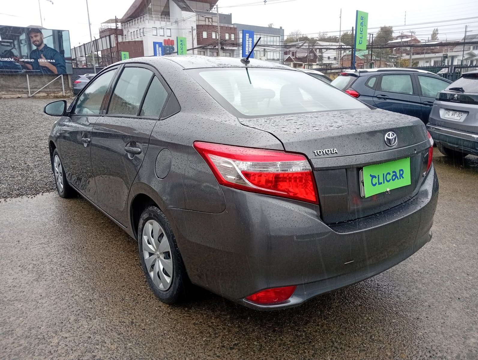 Toyota Yaris 1.5 Gli E 4x2 Mt 4p 2017 - Foto 5 de 8