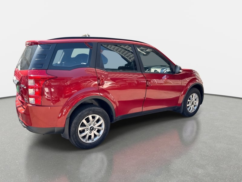 Mahindra Xuv 500 2.2 Fl Base 4x2 Gas At 5p 2019 - Imagen 7 de 8