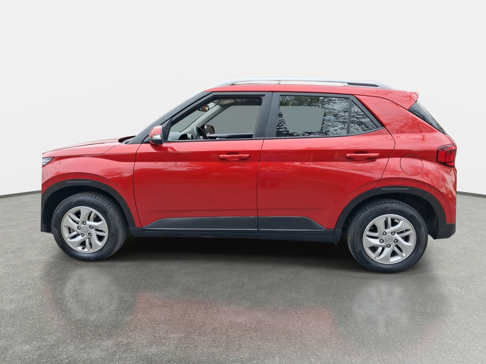 Hyundai Venue 1.6 Qx Value 4x2 Mt 5p 2020 - Foto 4 de 8