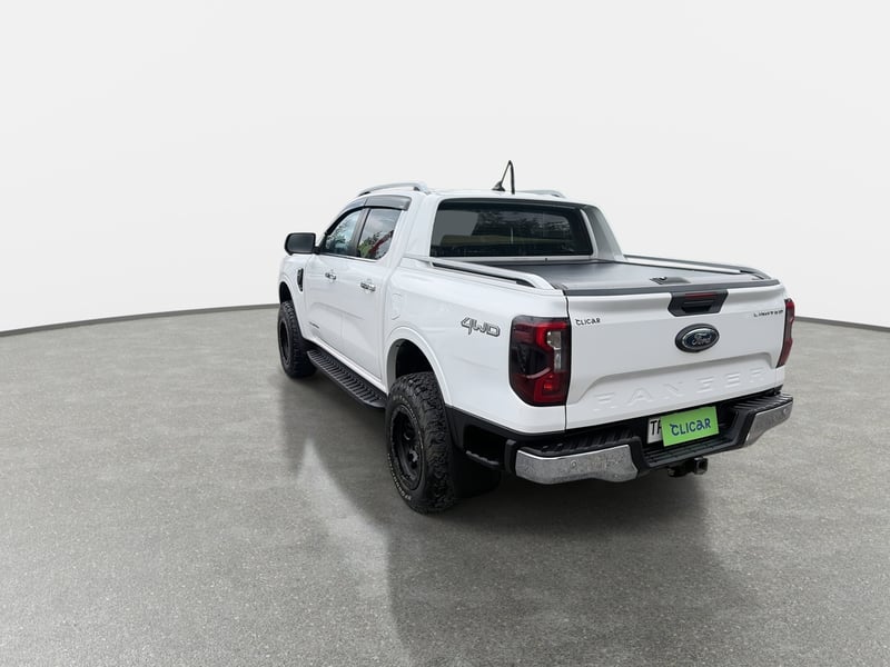 Ford Ranger 3.0 Ltd Diesel 4x4 Dob. Cab. At 4p 2024 - Imagen 5 de 8
