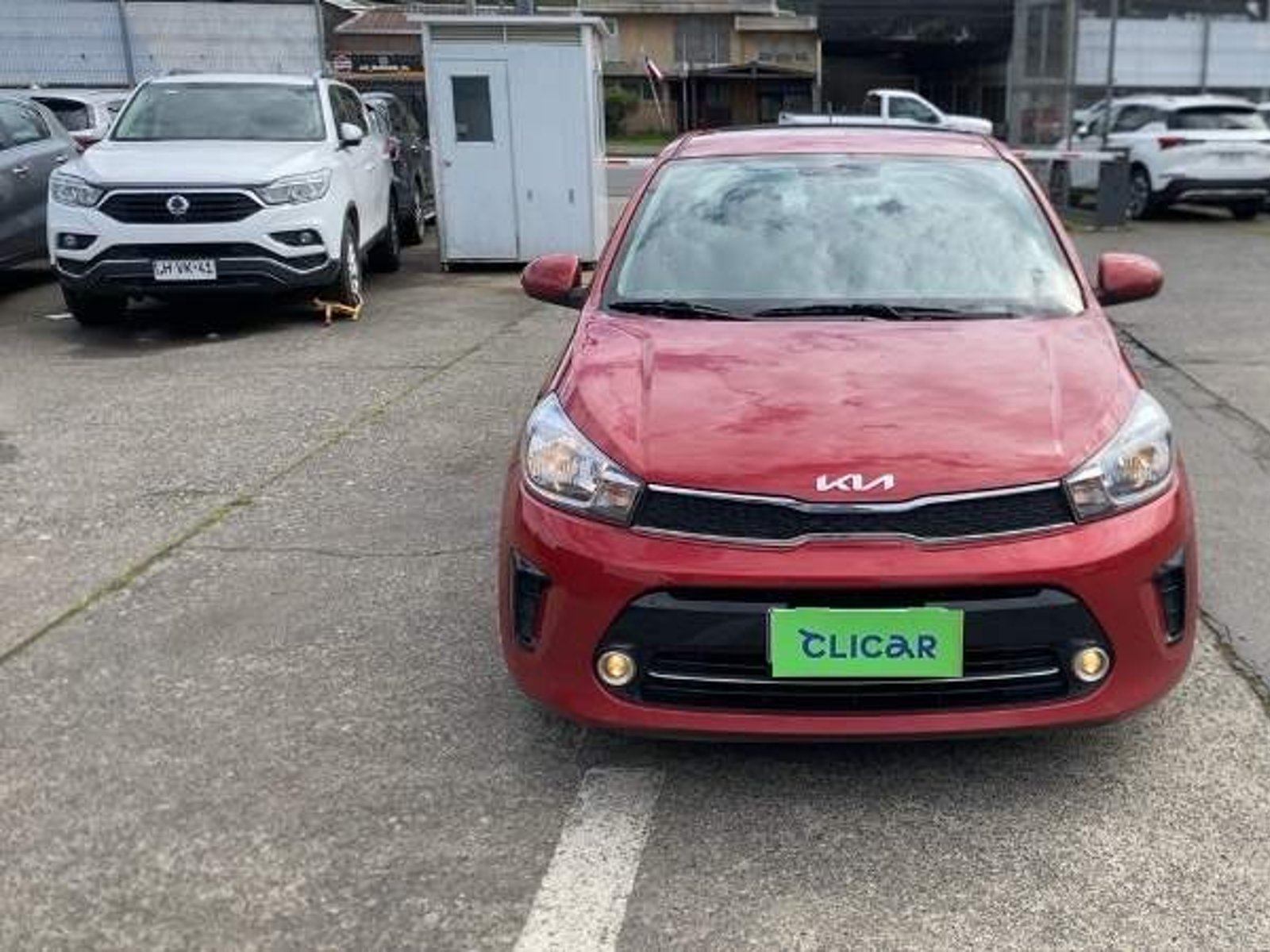 Kia Soluto 1.4 Ex Full 4x2 Srf Mt 4p 2025 - Foto 2 de 5