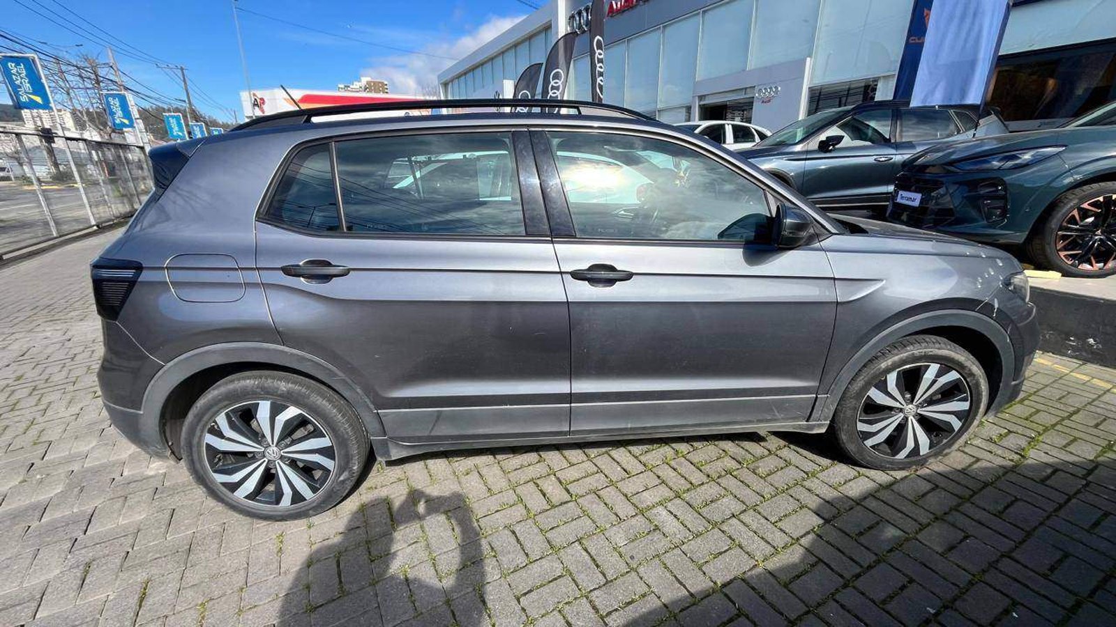 Volkswagen T-cross 1.6 Comfortline 4x2 110 Hp At 5p 2021 - Imagen 3 de 5