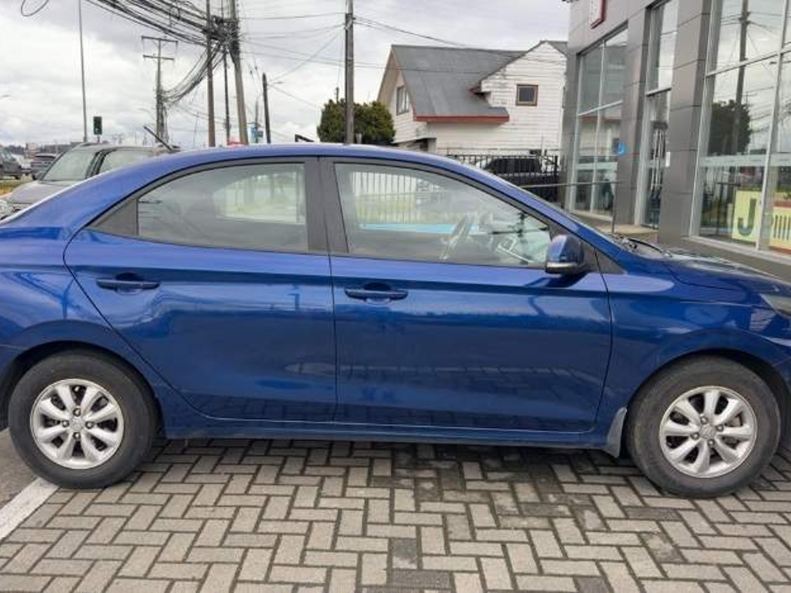 Hyundai Verna 1.4 Cb Plus 4x2 Mt5 4p 2022 - Foto 3 de 5