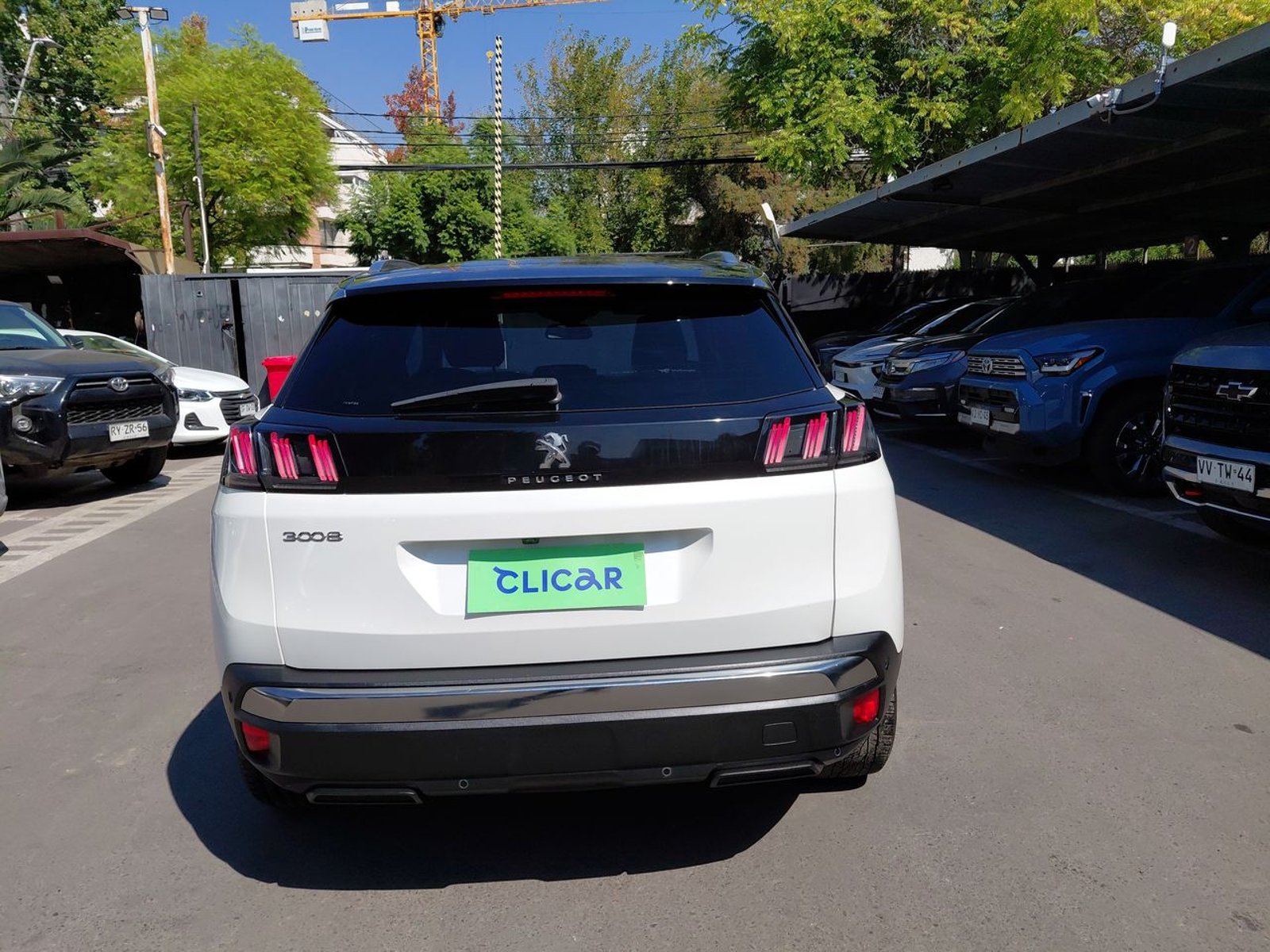 Peugeot 3008 1.5 Allure Pack Bluehdi 130 4x2 Eat8 5p 2024 - Imagen 6 de 8