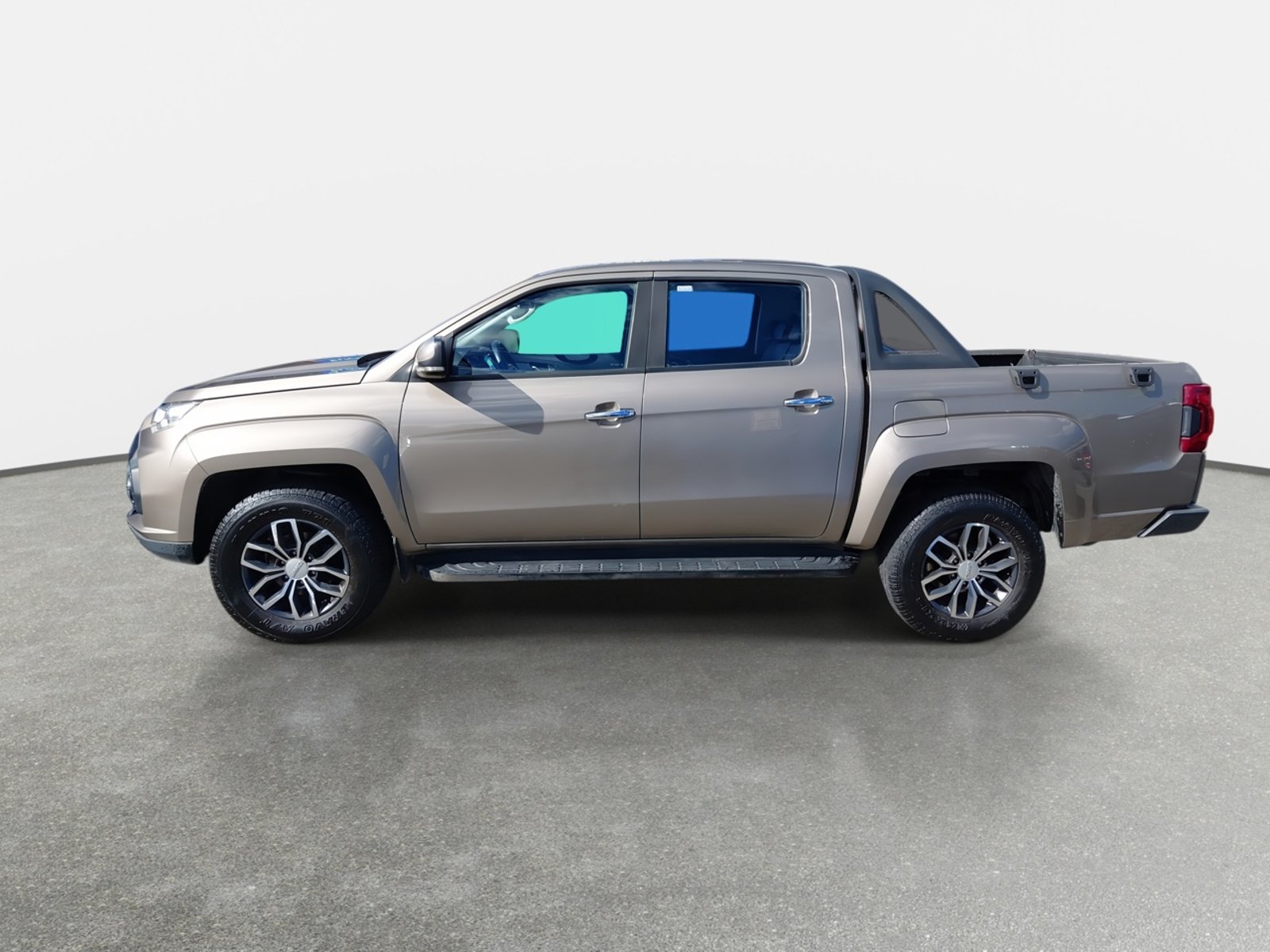 JMC Vigus 2.4 Plus Diesel 4x4 Euro5 Mt 4p 2023 - Foto 4 de 8