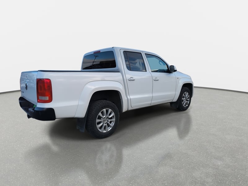 Volkswagen Amarok 2.0 Trendline Diesel 4motion 4x4 Dob. Cab. Mt 4p 2023 - Imagen 7 de 8