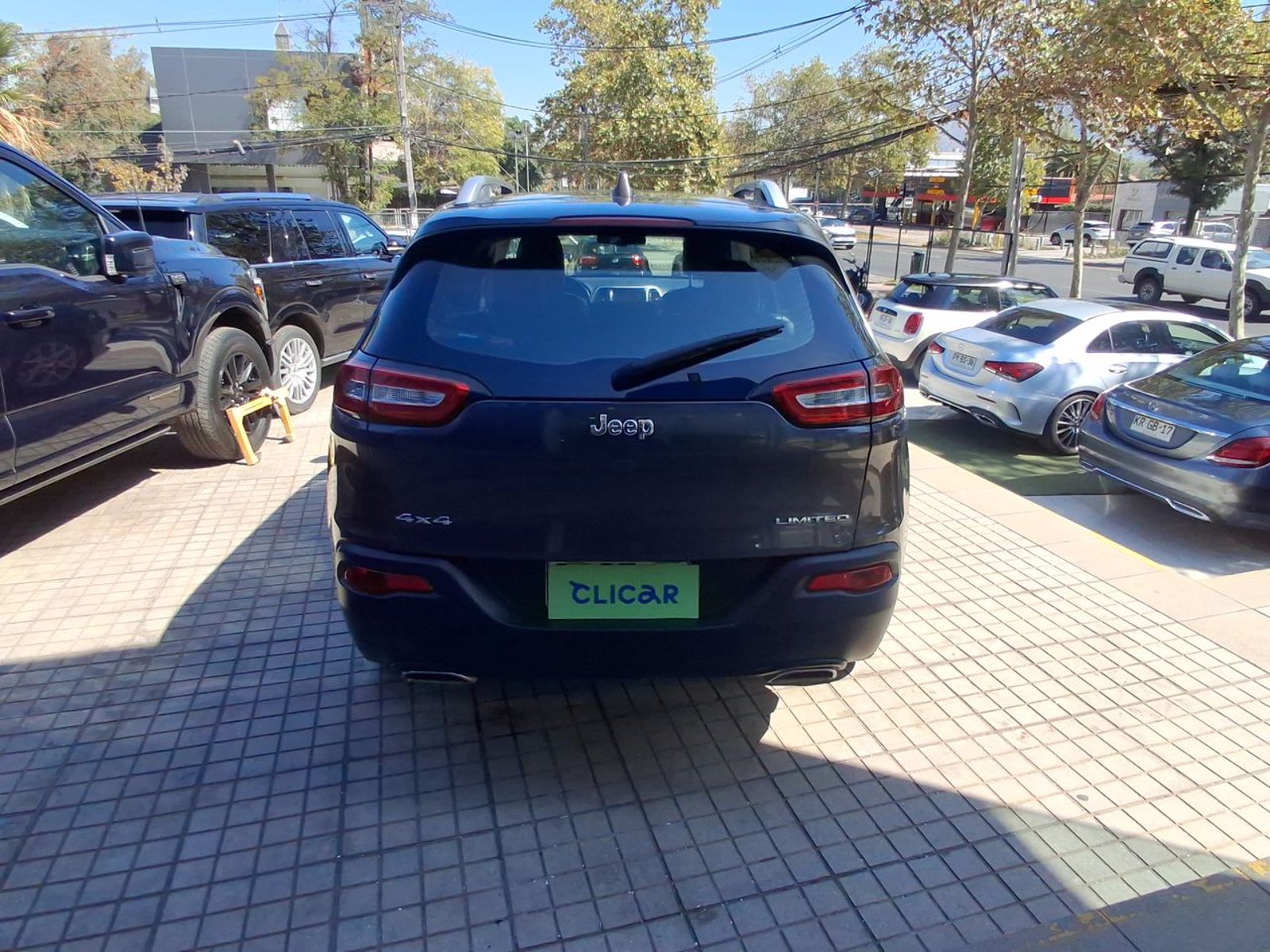 Jeep Cherokee 2.4 Limited 4x4 At 5p 2018 - Imagen 6 de 8