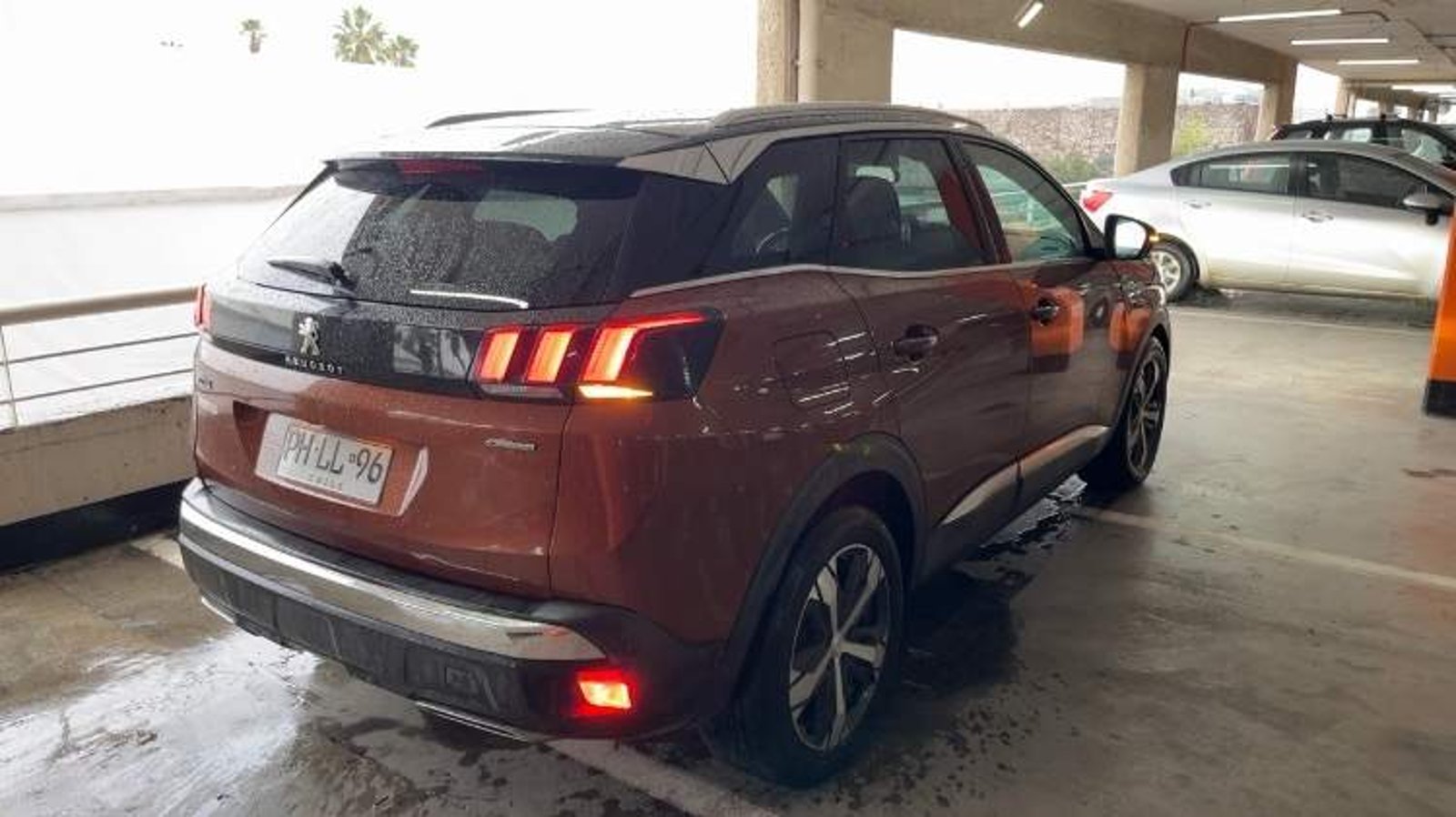 Peugeot 3008 1.6 Gt Puretech 4x2 180 Eat8 5p 2021 - Imagen 3 de 4