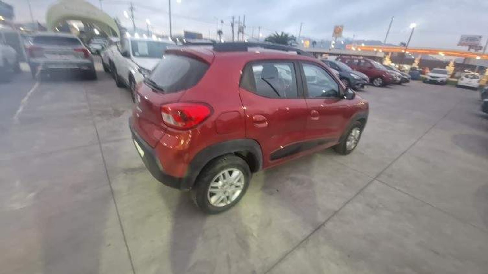 Renault Kwid 1.0 Zen 4x2 Hb Mt 5p 2022 - Imagen 4 de 5