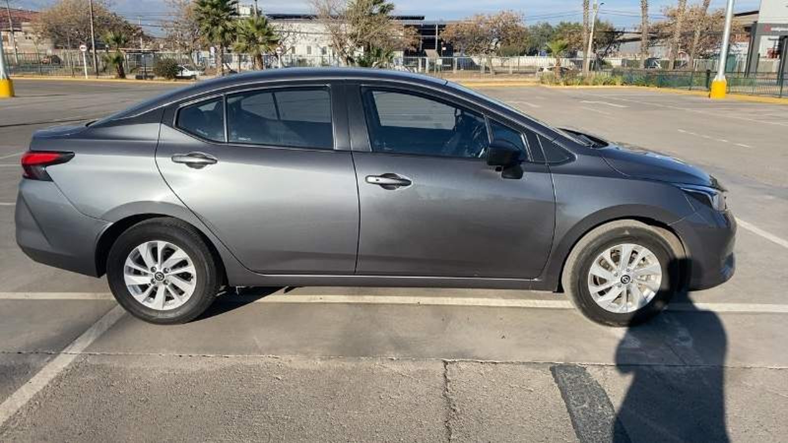 Nissan Versa 1.6 Advance 4x2 Ncf Mt 4p 2025 - Foto 3 de 8
