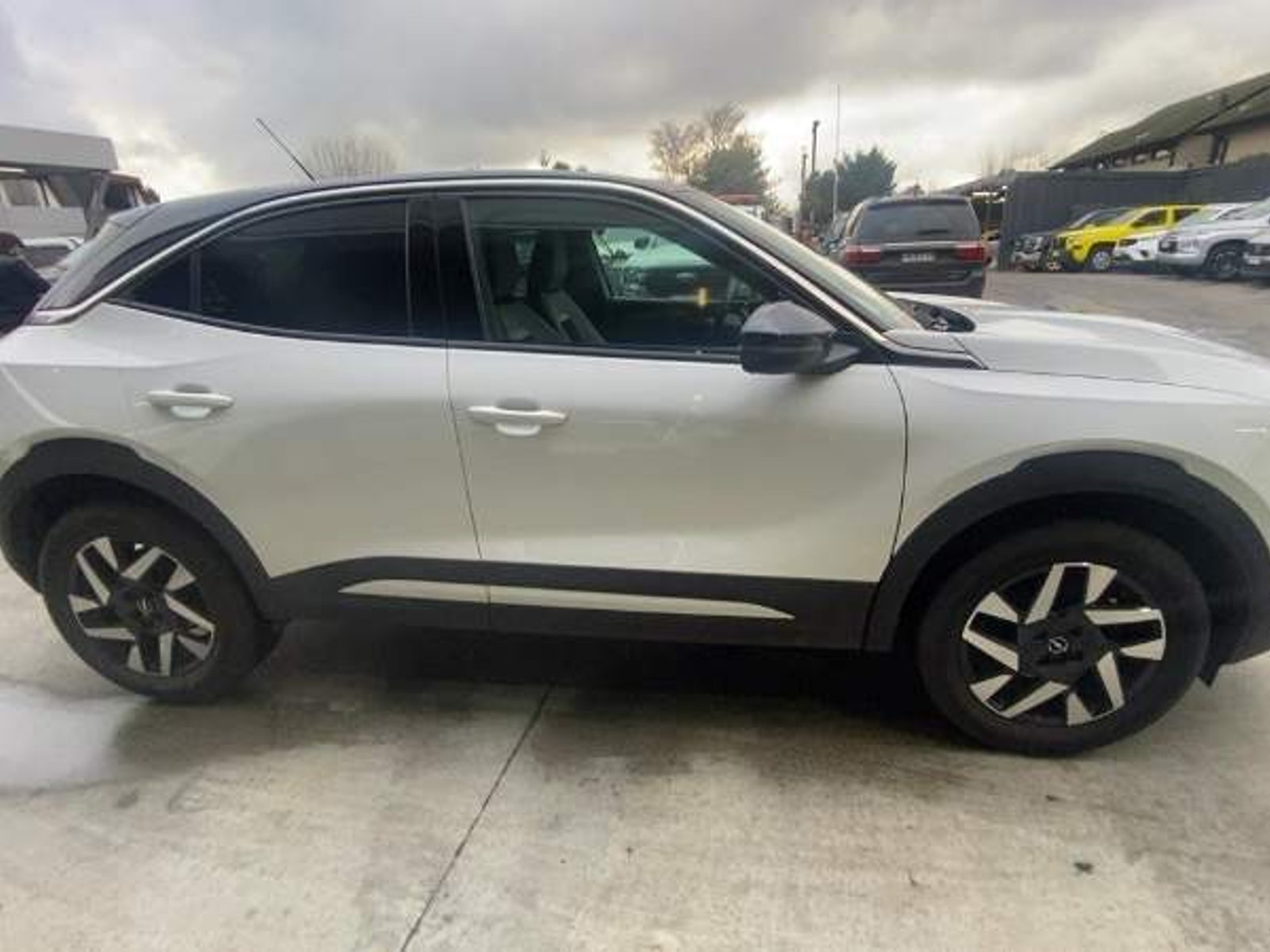 Opel Mokka 1.2t Elegance 4x2 Mt6 5p 2022 - Foto 3 de 5