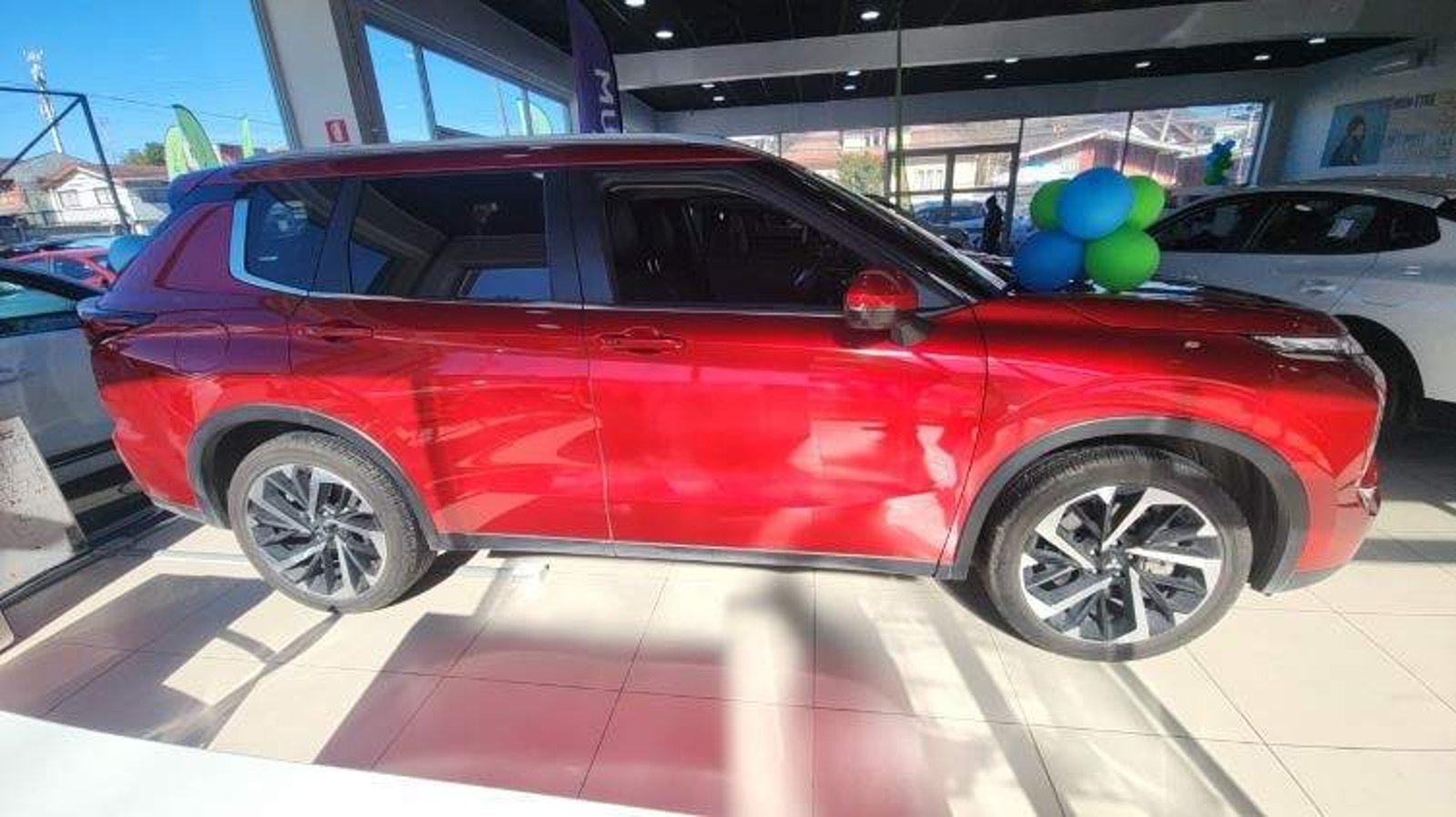 Mitsubishi Outlander 2.5 Gls P 4x4 At 5p 2025 - Imagen 3 de 5
