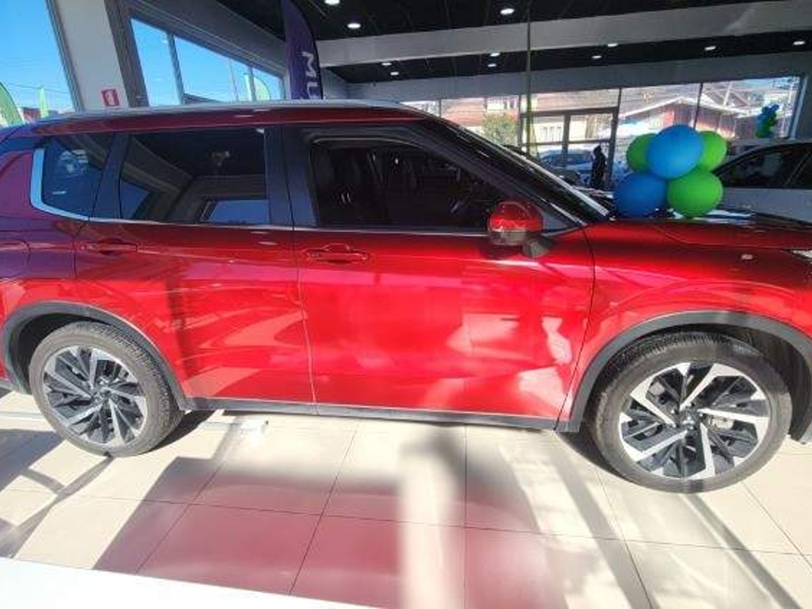 Mitsubishi Outlander 2.5 Gls P 4x4 At 5p 2025 - Foto 3 de 5