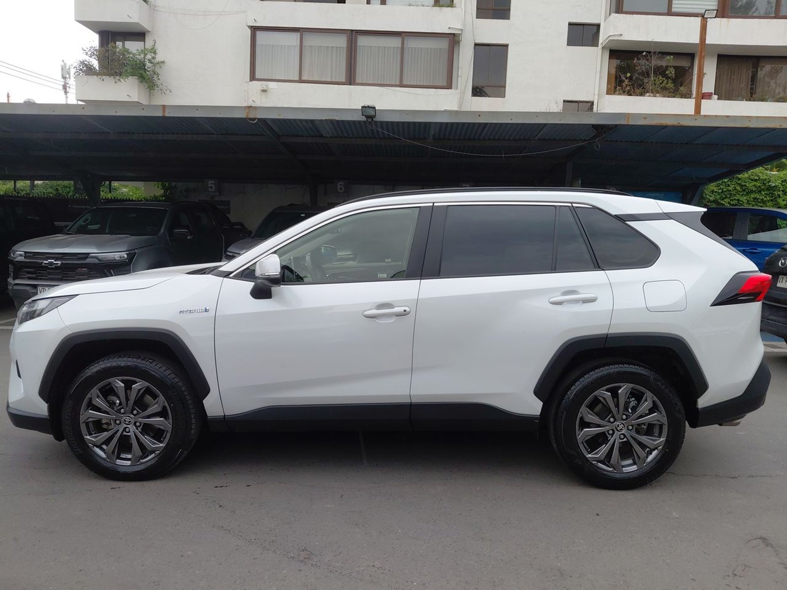 Toyota Rav 4 2.5 Xle Hybrid Hv 4x2 Cvt At 5p 2024 - Foto 4 de 8