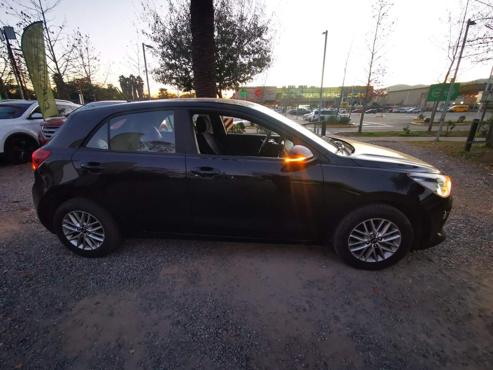 Kia Rio 5 1.4 Ex Full 4x2 Hb 6mt 5p 2019 - Foto 3 de 8