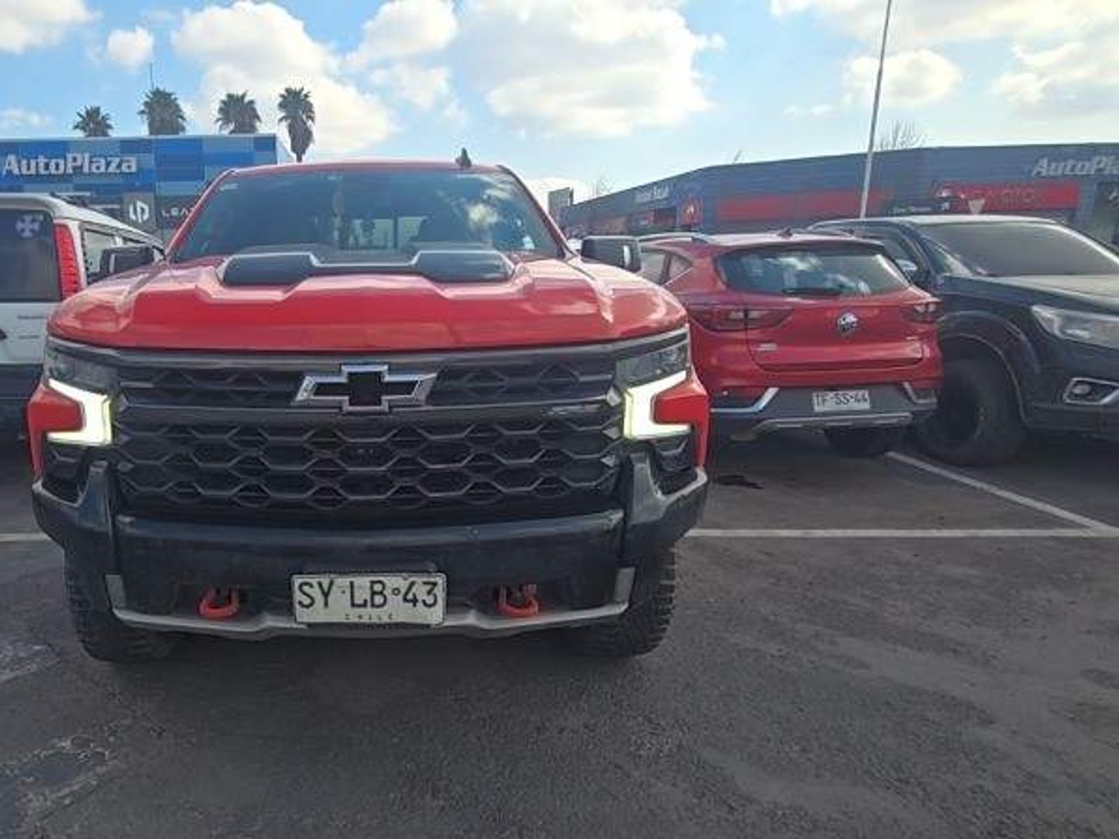 Chevrolet Silverado 6.2 Zr2 4x4 At 4p 2023 - Foto 2 de 5
