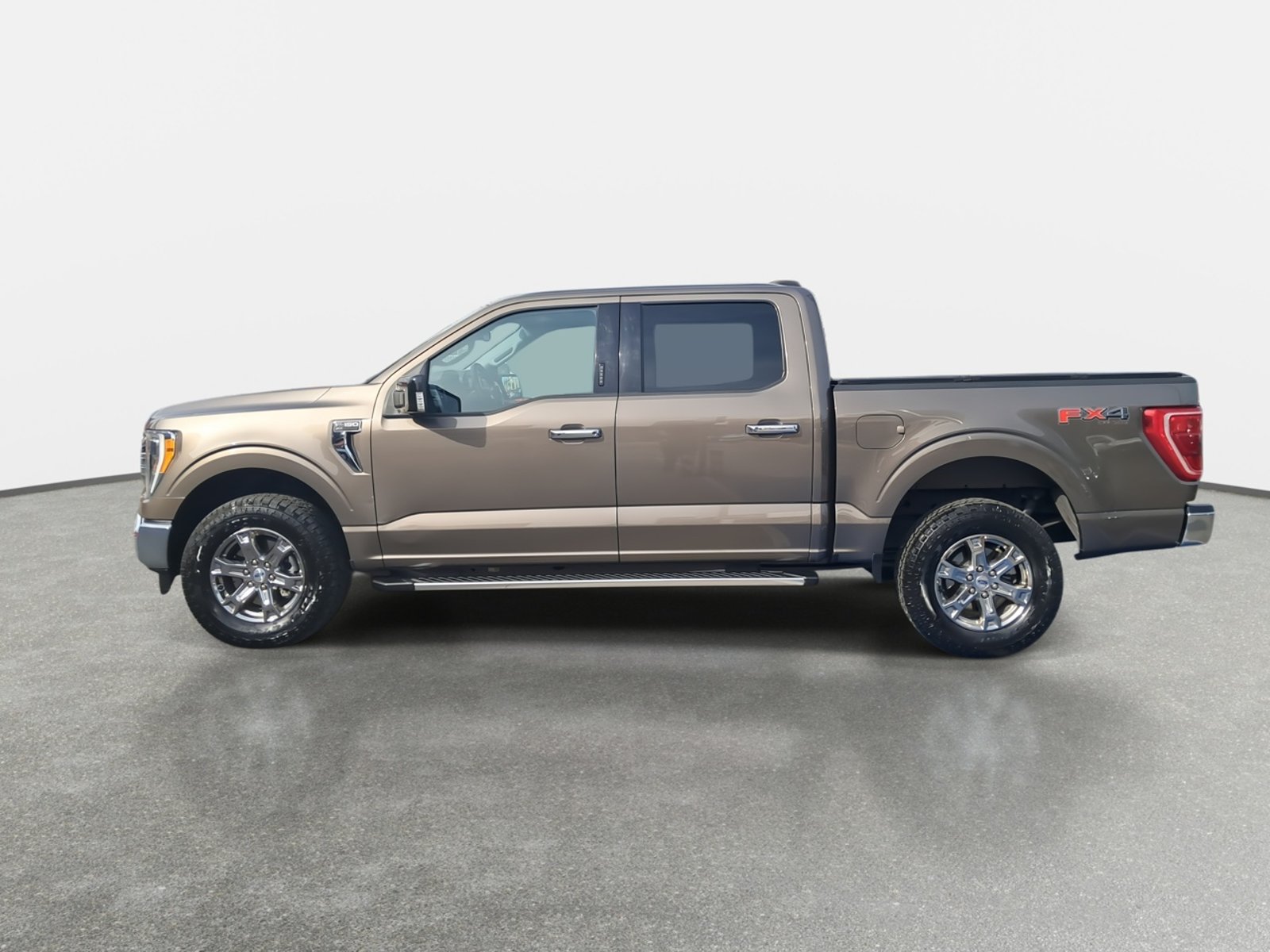 Ford F-150 5.0 Xlt Cc Dob. Cab. 4x4 At 4p 2024 - Foto 4 de 8