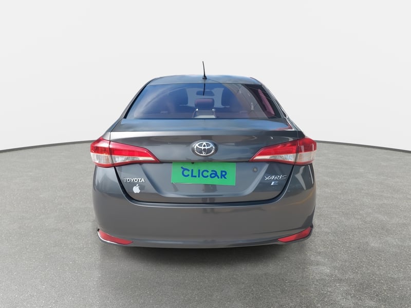 Toyota Yaris 1.5 Gli 4x2 E Mt 4p 2019 - Imagen 6 de 8