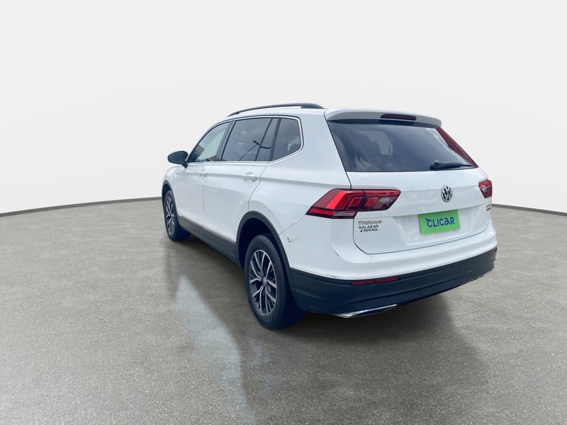 Volkswagen Tiguan 2.0 Tdi Comfortline Diesel 4motion 4x4 150hp 7a At 5p 2019 - Imagen 5 de 8