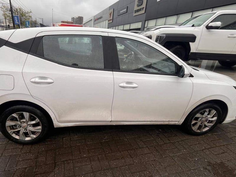 Chevrolet Sail 1.5 Ltz S 4x2 Hb Mt 5p 2026 - Imagen 3 de 5