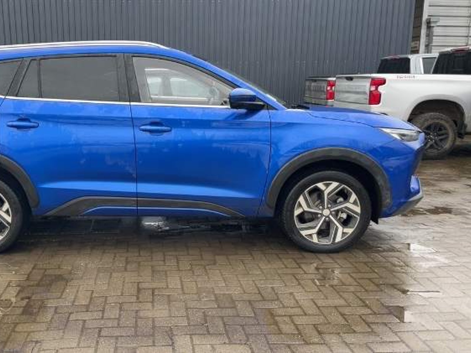 JAC Js8 1.5 Advance Xe 4x2 Dct At 5p 2023 - Foto 3 de 5