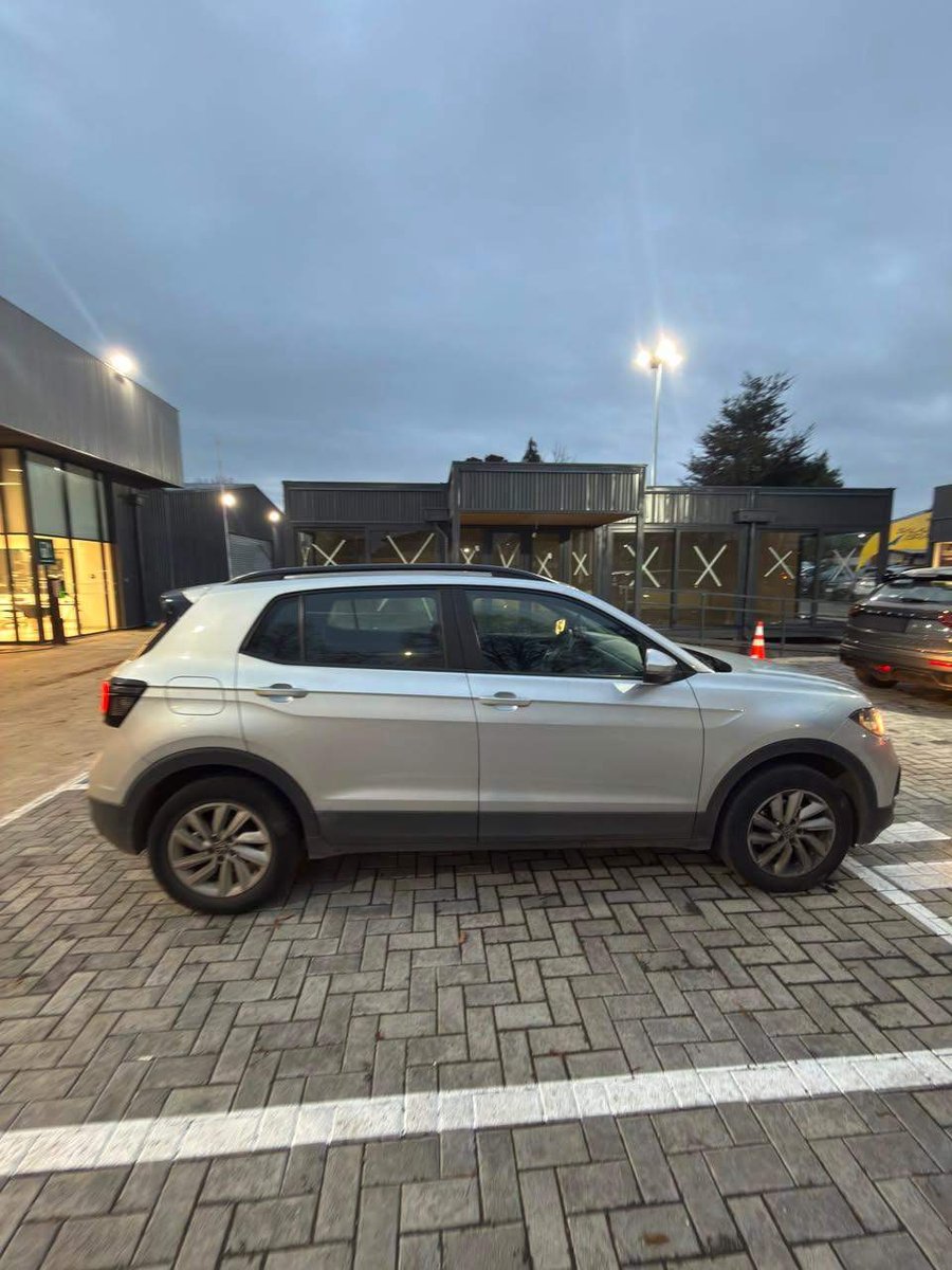 Volkswagen T-cross 1.0 Tsi Trendline 4x2 5mt 5p 2024 - Foto 3 de 8