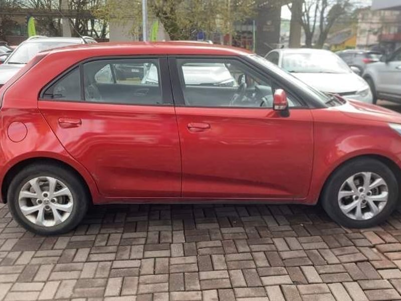 MG Mg 3 1.5 Std 4x2 Hb Mt 5p 2022 - Imagen 3 de 5