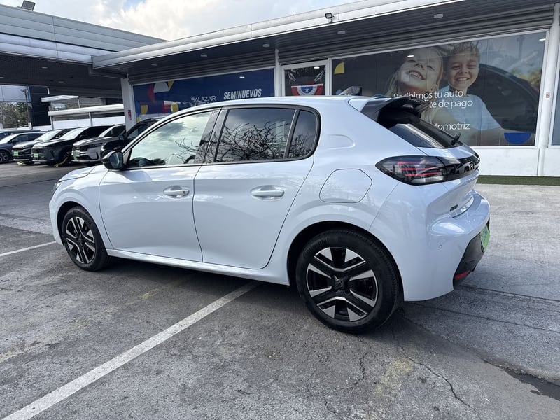 Peugeot 208 1.2 Mca Allure Mhev 136 4x2 Edct6 At 5p 2026 - Imagen 5 de 8