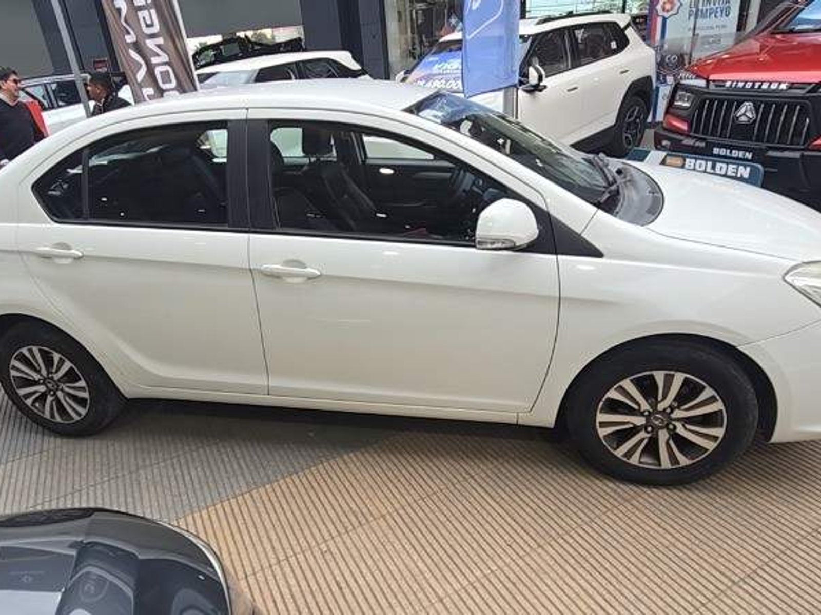 Great Wall C30 1.5 Plus Elite 4x2 Mt 4p 2019 - Foto 3 de 5