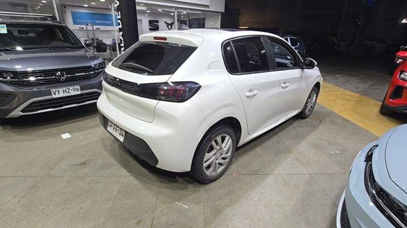 Peugeot 208 1.2 Puretech Active Pack 75 4x2 Mt 5p 2023 - Imagen 4 de 5