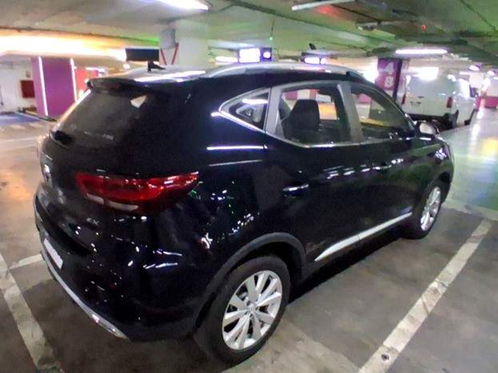 MG Mg Zx 1.5 Com 4x2 Mt 5p 2024 - Foto 4 de 5
