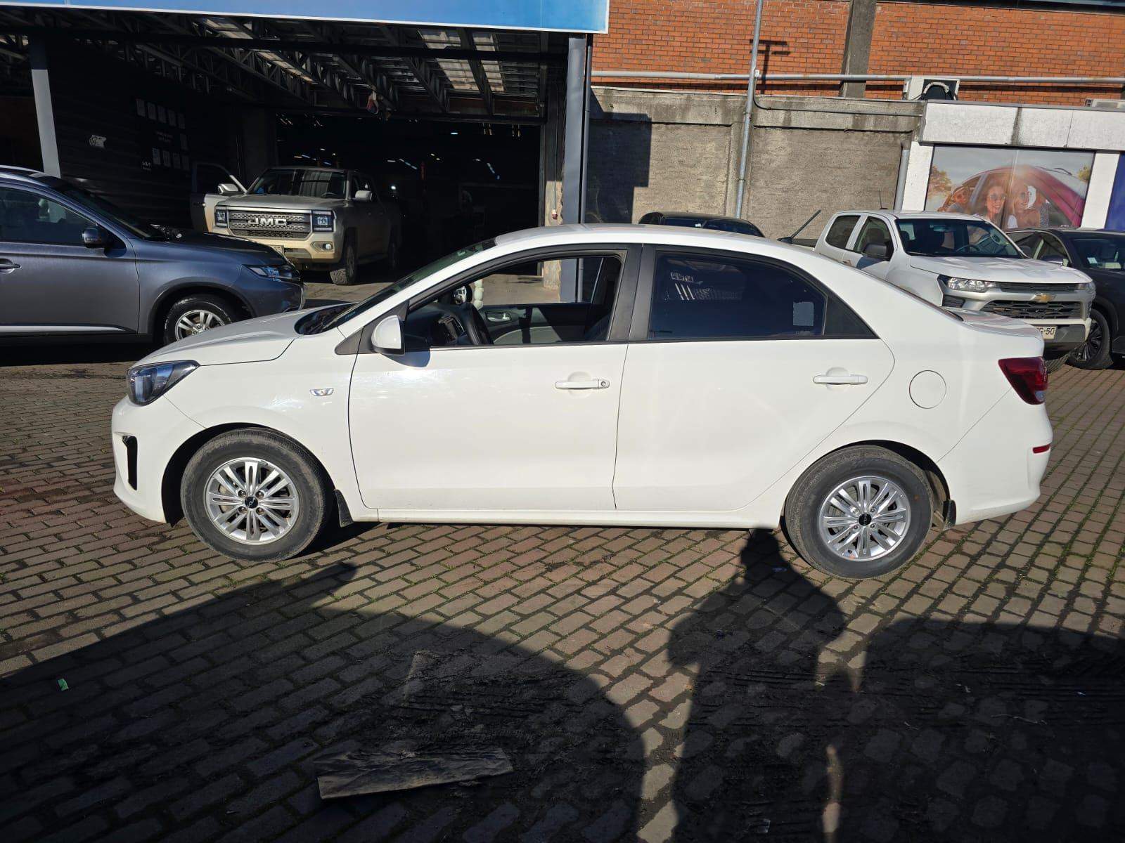 Kia Soluto 1.4 Ex Full 4x2 Mt 4p 2023 - Imagen 7 de 7