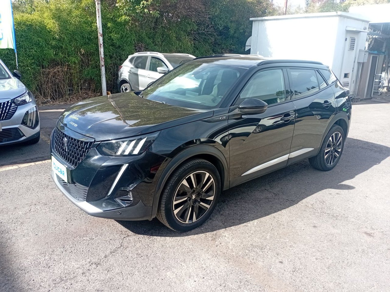 Peugeot 2008 1.5 Gt Line Bluehdi Diesel 130 4x2 Eat8 5p 2023 - Foto 3 de 8