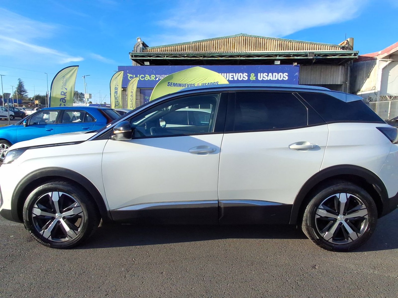 Peugeot 3008 1.5 Allure Pack Bluehdi 130 4x2 Eat8 5p 2024 - Foto 4 de 8