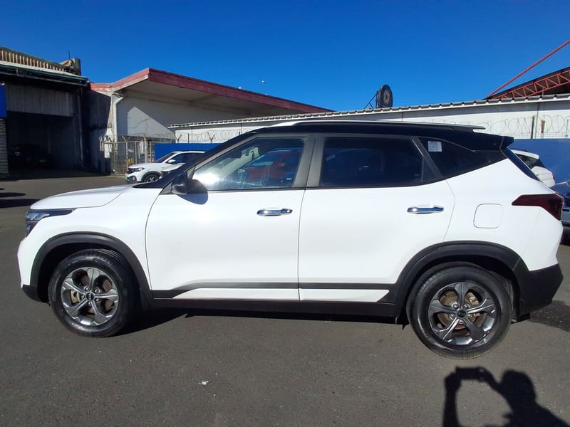 Kia Seltos 1.6 Ex 4x2 6mt 5p 2021 - Imagen 4 de 8