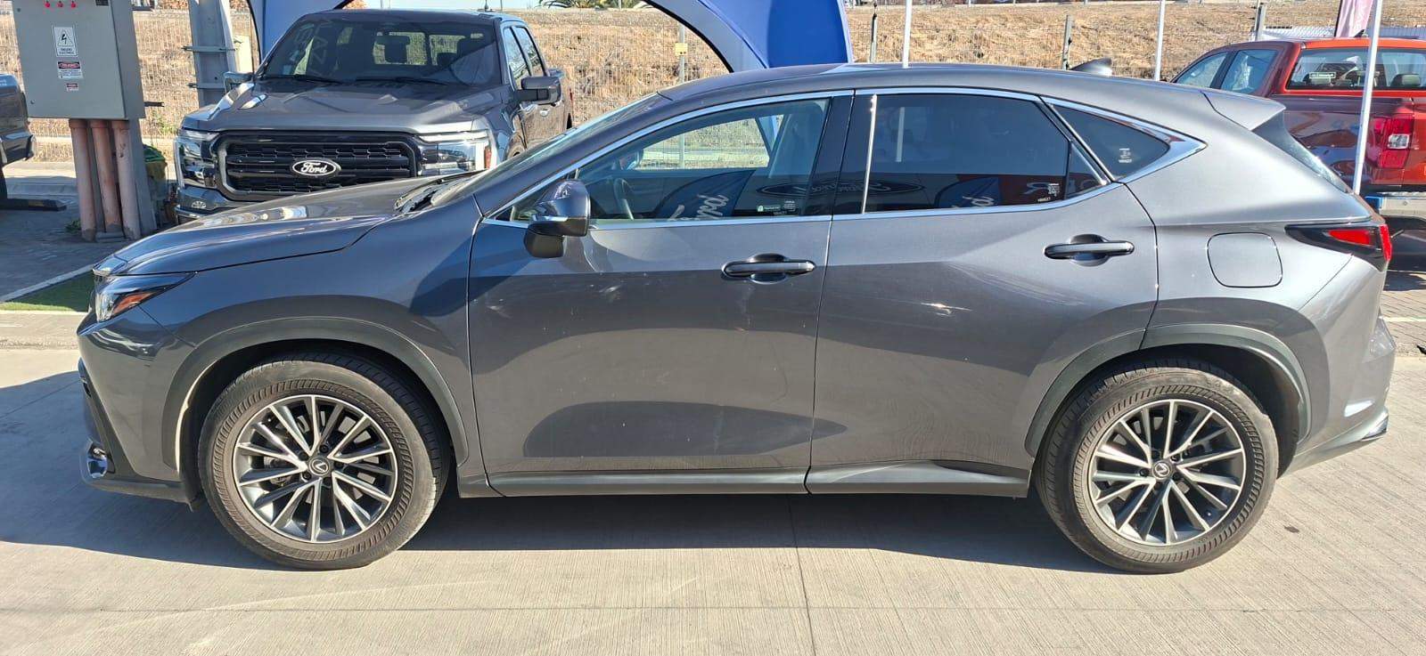Lexus Nx450 2.5 Premium Phev Hybrid Awd At 5p 2025 - Imagen 8 de 8