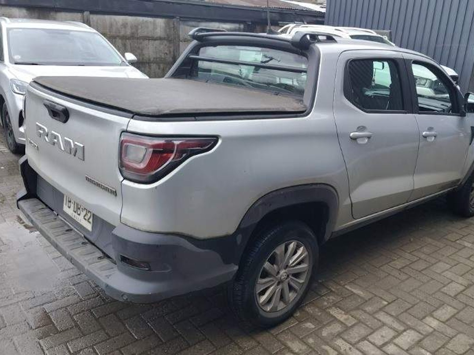 RAM 700 1.4 Bighorn 4x2 Dob. Cab. Mt 4p 2024 - Foto 4 de 5