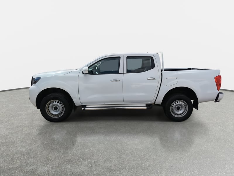Nissan Navara 2.3d Se Diesel 4x4 Dob.cab. Mt 4p 2024 - Imagen 4 de 8