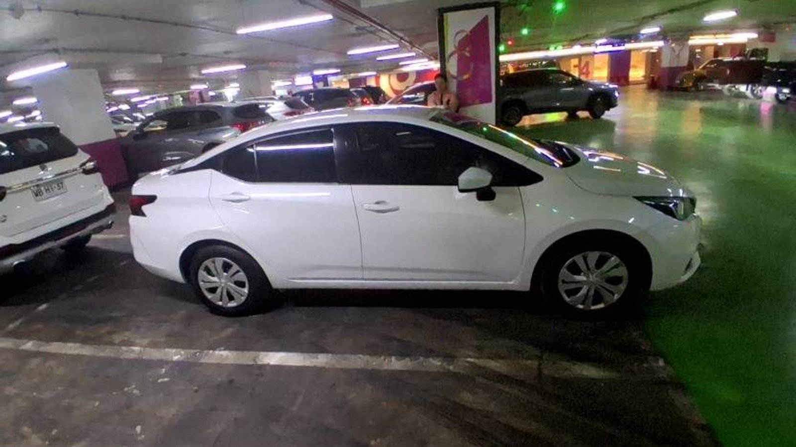 Nissan Versa 1.6 Sense 4x2 Mt 4p 2020 - Imagen 3 de 5