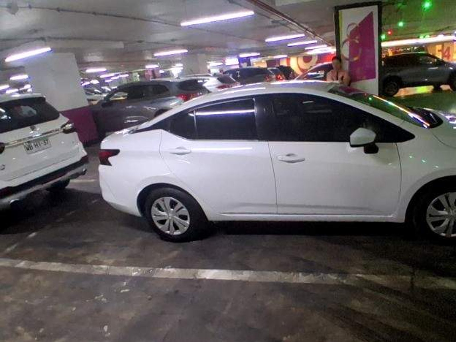 Nissan Versa 1.6 Sense 4x2 Mt 4p 2020 - Foto 3 de 5