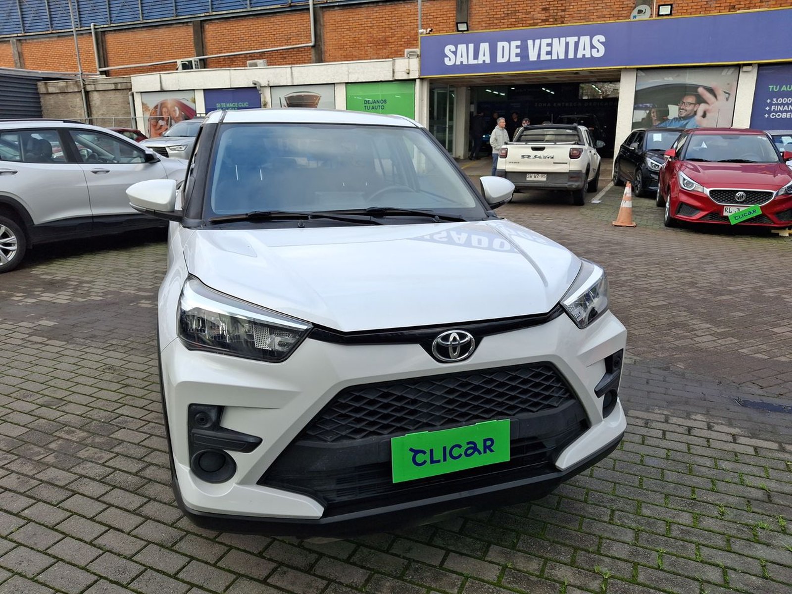 Toyota Raize 1.2 E 4x2 At 5p 2022 - Foto 2 de 8