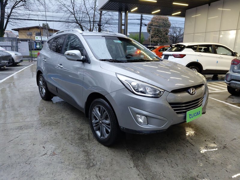 Hyundai Tucson 2.0 Gl 2wd Lm Pe Ac 2ab At 5p 2016
